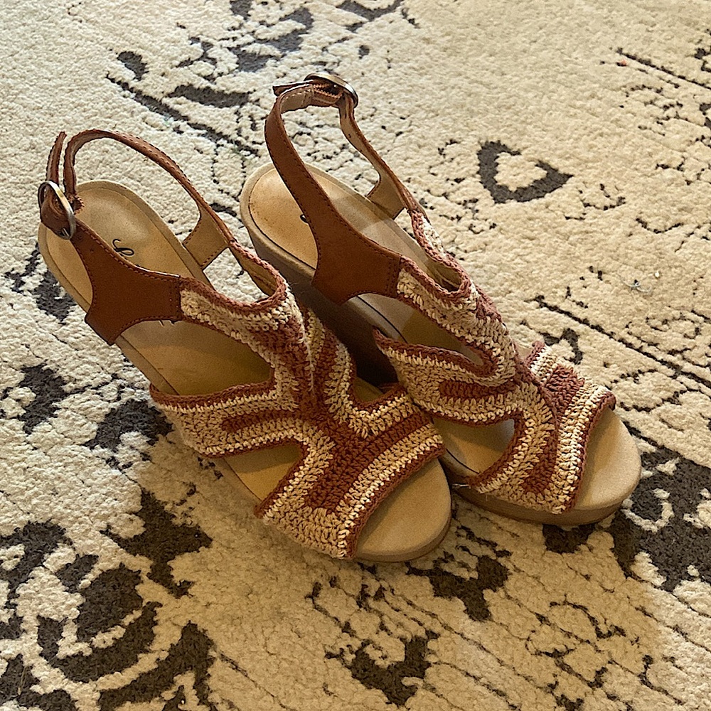 Lucky Brand Wedge Heel Boho Sandals NWT 7